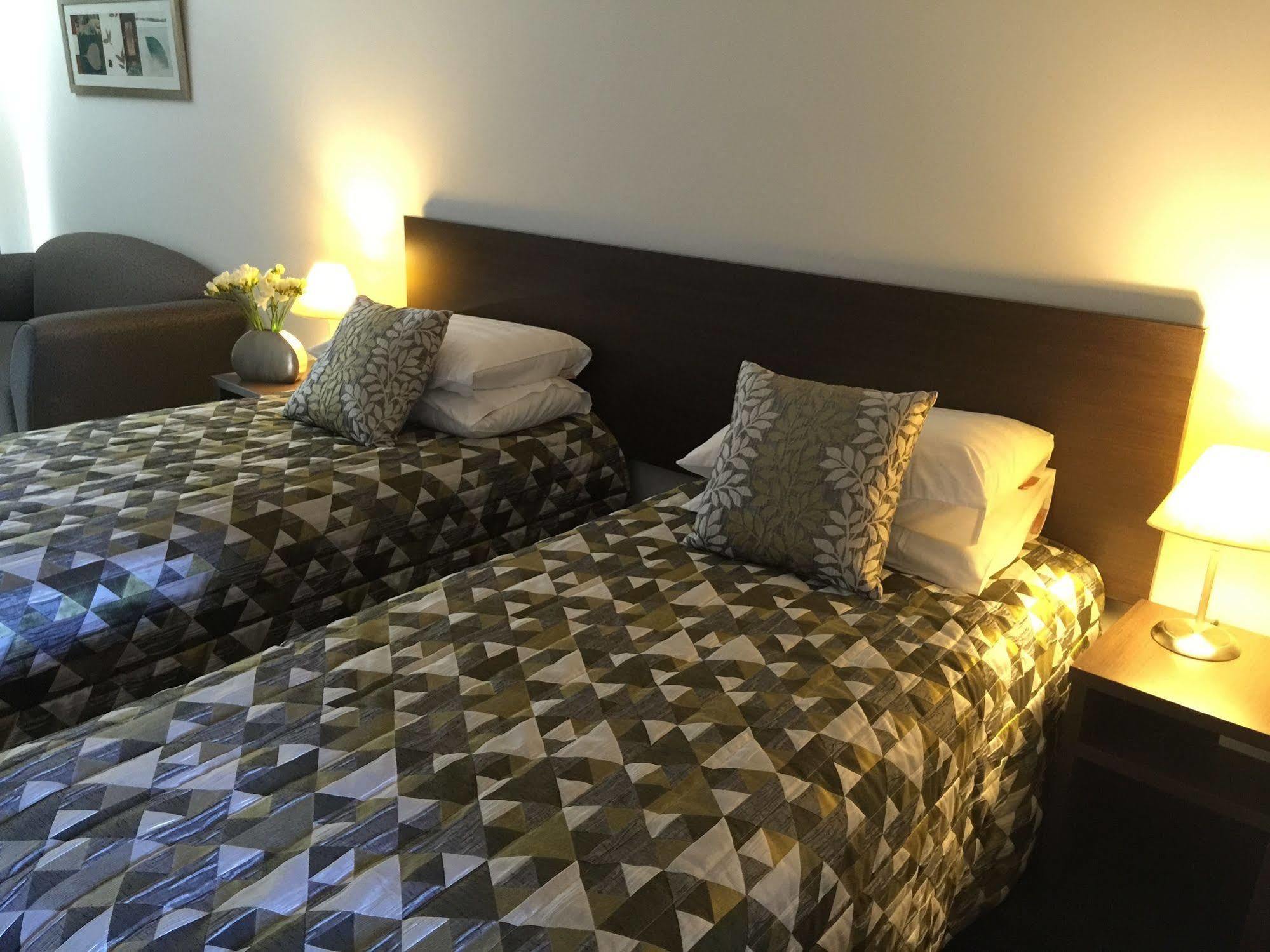 Airport Delta Motel Christchurch Bagian luar foto